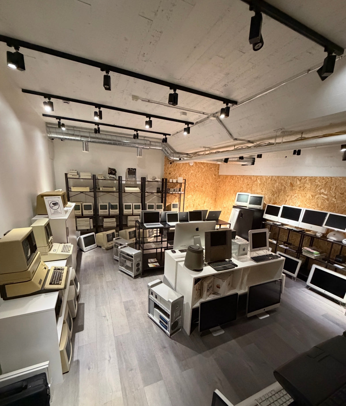Apple Museum Finland, HelppoIT